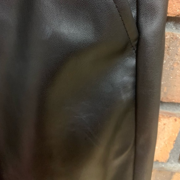 Boohoo Black Faux Leather Pants - Picture 5 of 7
